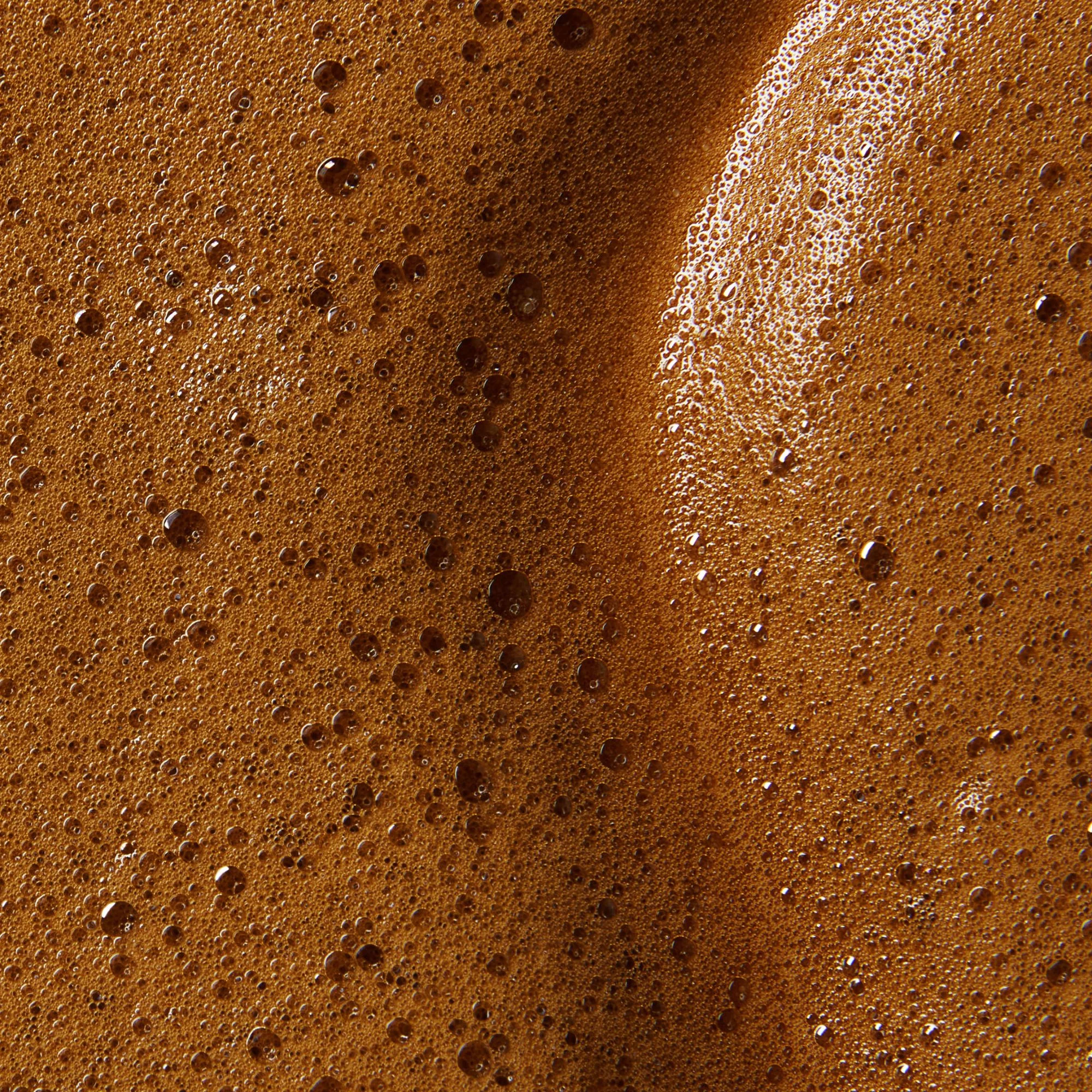 St.Tropez Tan Berry Sorbet Mousse 200ml - Image 4